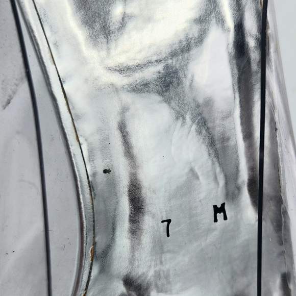 Stuart Weitzman Kristal Clear Lucite PVC Silver Mule Heels Womens 7 Open Toe - Picture 11 of 15